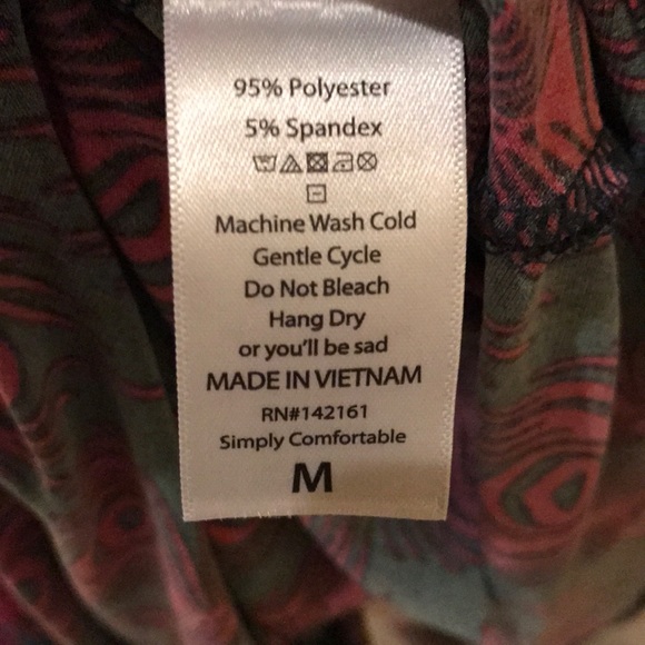 🦄NWT LuLaRoe Peacock Feather Top🦄 - Picture 5 of 5